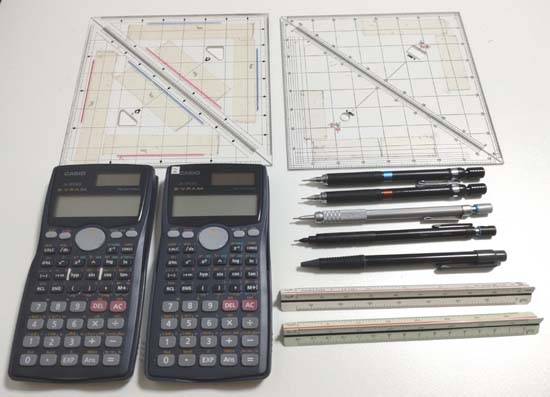 土地家屋調査士のおすすめ三角定規・ボールペン・三角スケール
