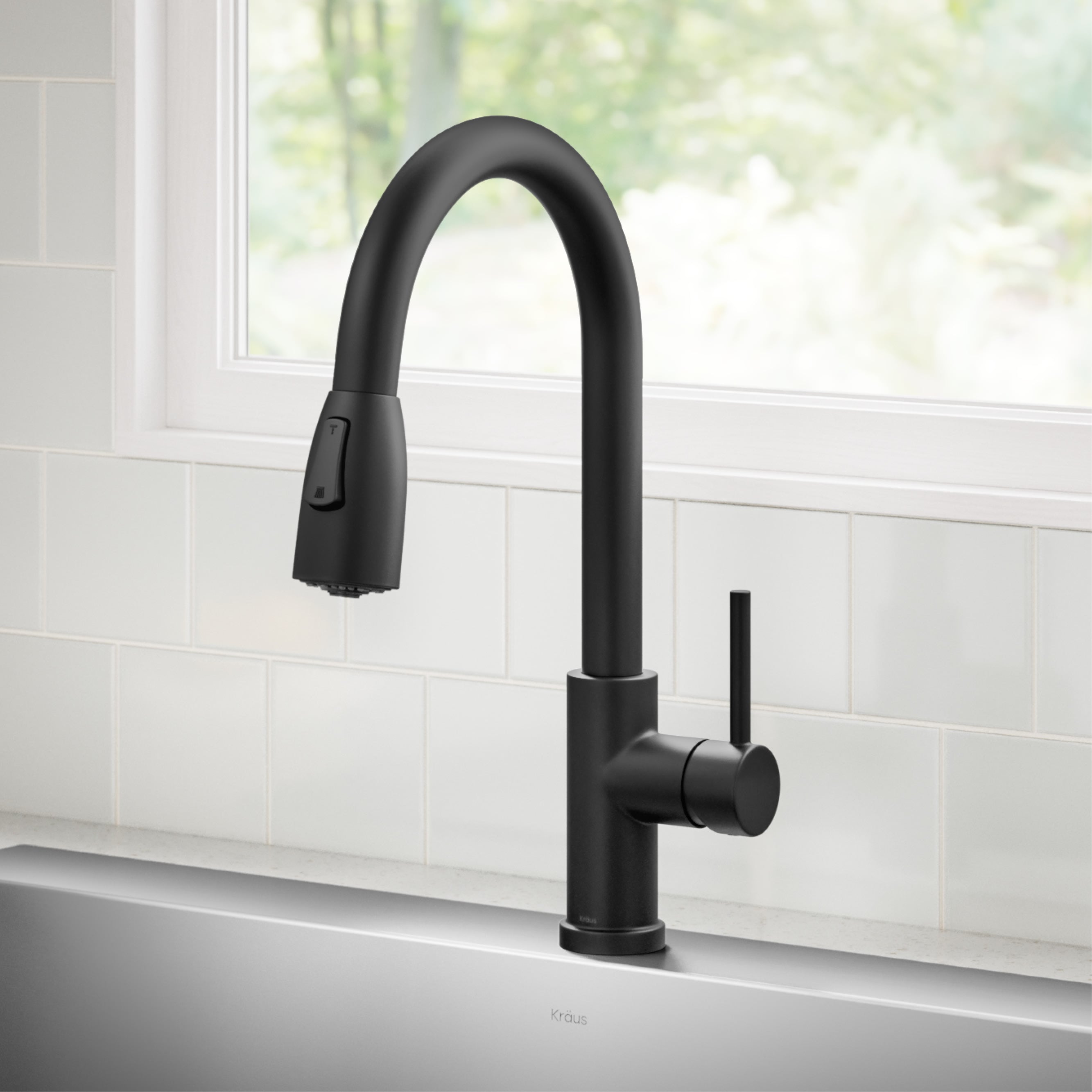 Kraus Coda Matte Black Single Handle Deck-mount Pull-down Kitchen