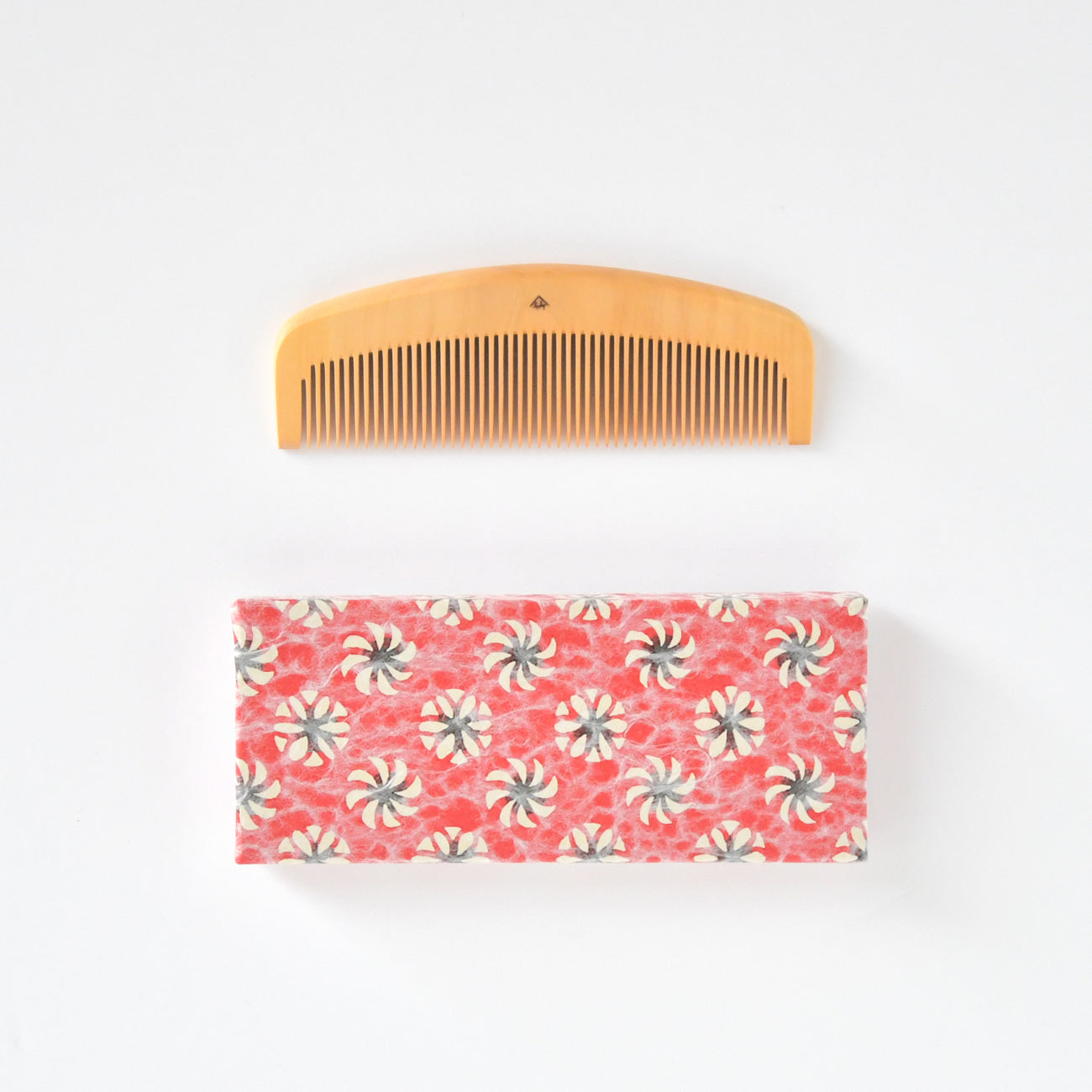 つげ櫛 4寸ときぐし（細歯） | 京都の伝統工芸品の通販サイト – MOCAD