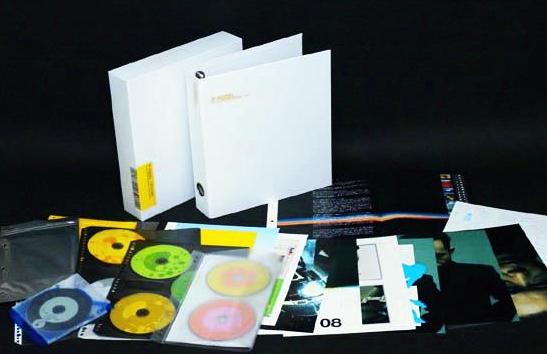 MODEROOM - 太陽系亞種音