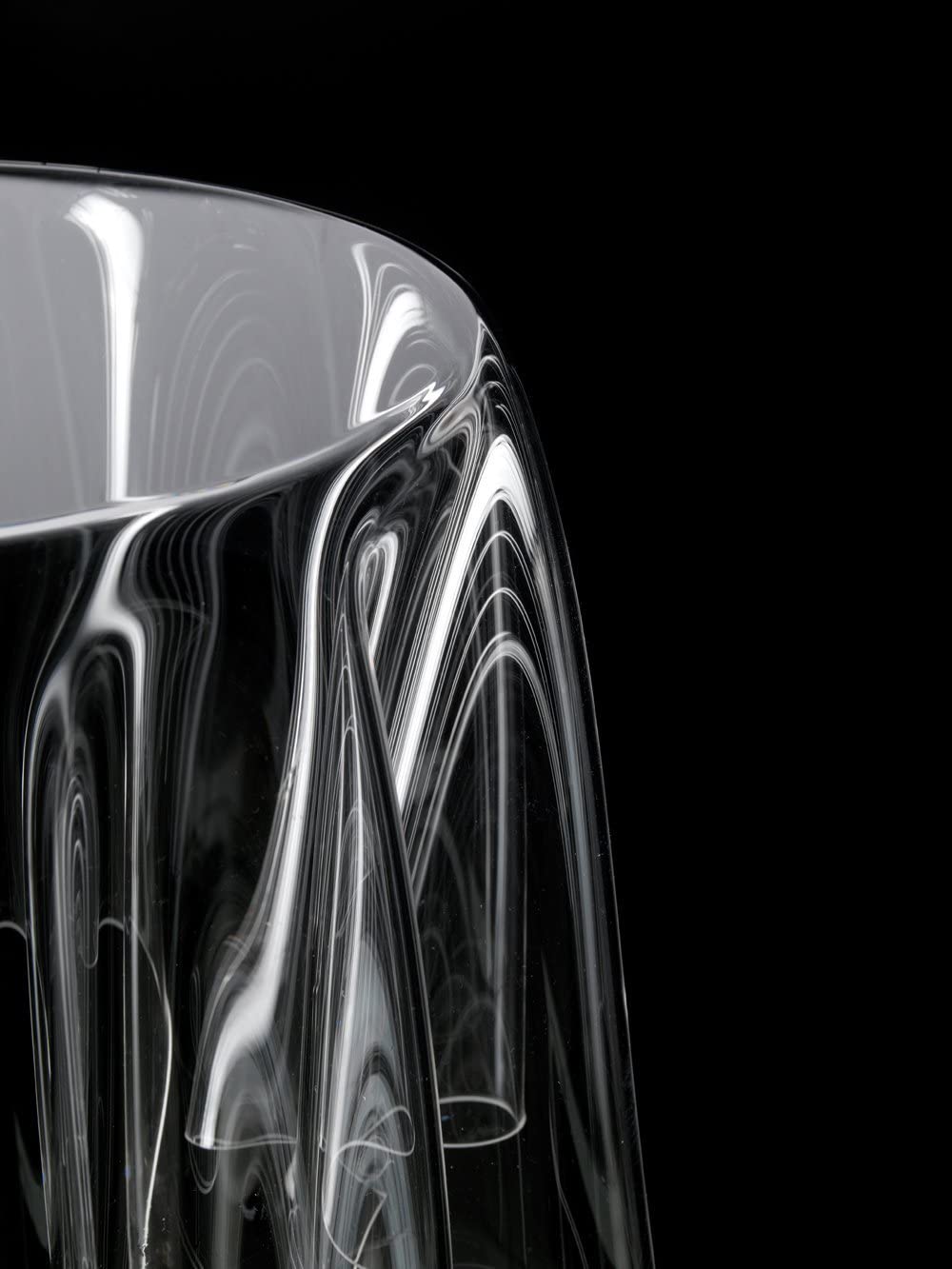 浮かぶテーブルクロス – essey（エッセイ）Illusion （イリュージョン