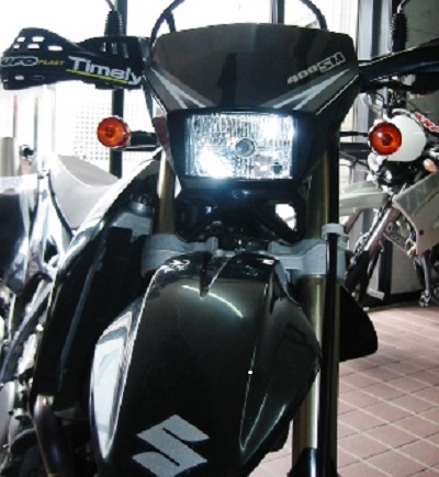 SUZUKI DR-Z400SM ヘッドライトH4カスタム | カスタムバイクショップ