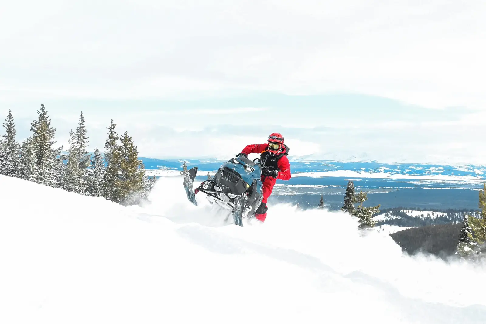 2025 Summit X: A Surprising Contender|SledMagazine.com