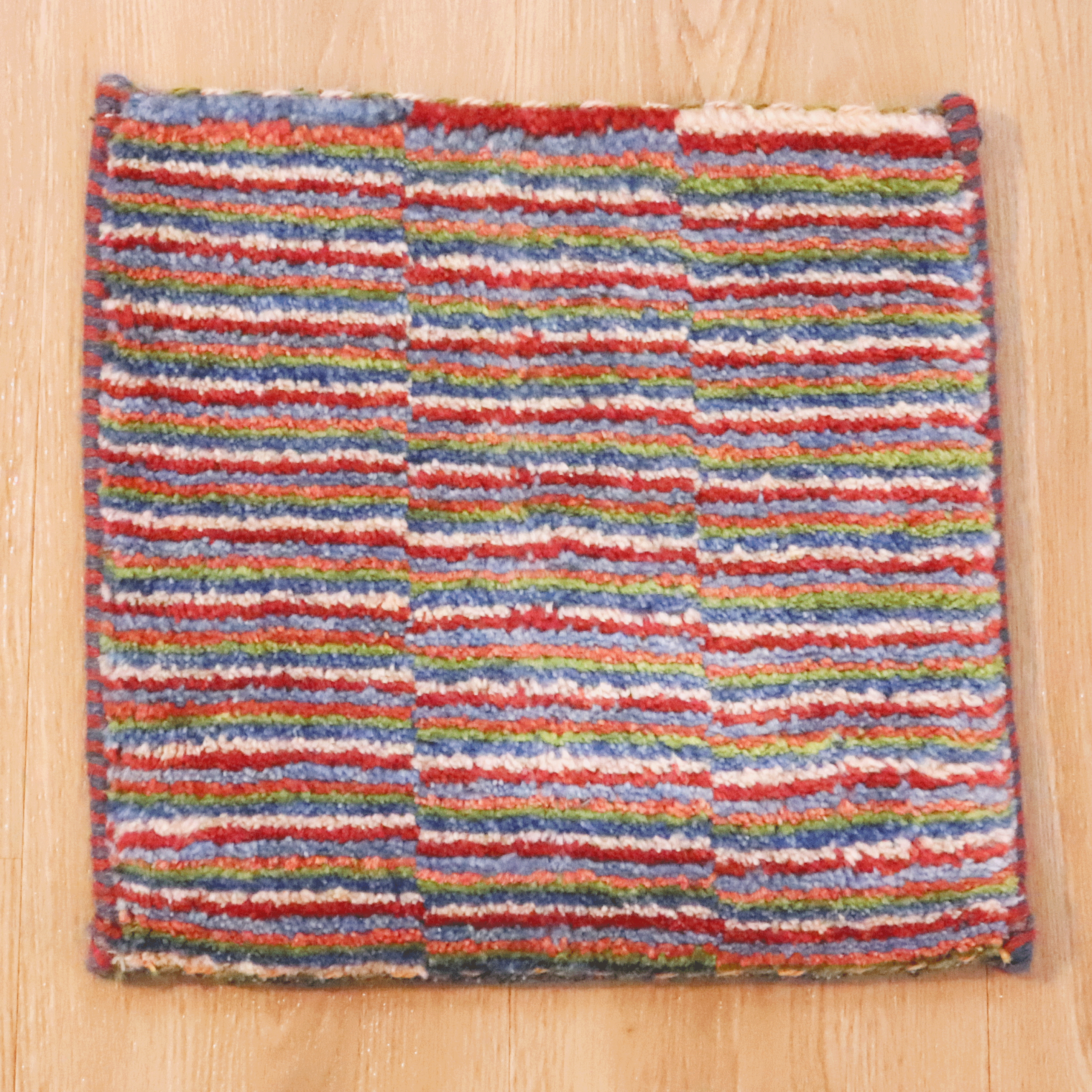 ギャッベ絨毯 9226771【34×35】 – Mr.Gabbeh