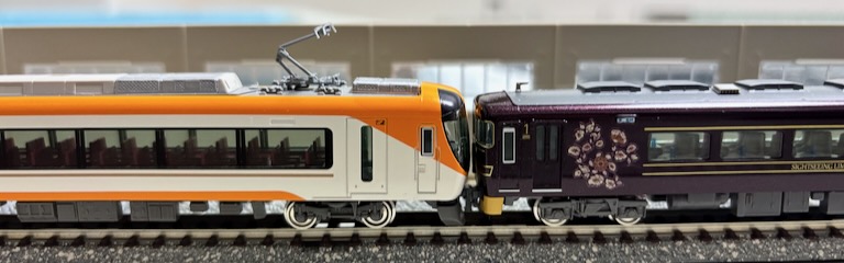 2025年末に運転されたあをによし＋Aceを鉄道模型Nゲージで再現！苦戦