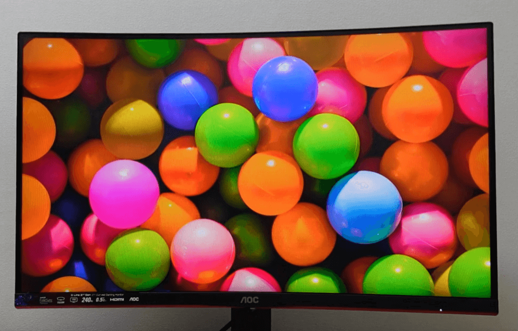 実機】AOC C27G2ZE/11 レビュー｜日本初！240Hz対応・没入感抜群の湾曲