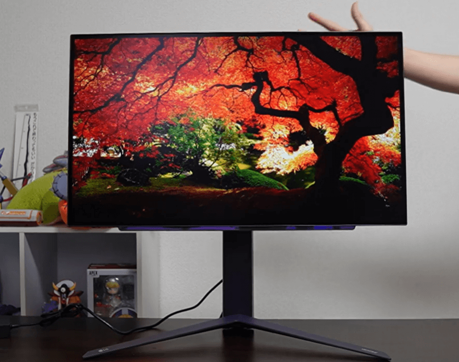 実機】LG 27GR95QE-B レビュー｜有機EL・0.03msの次世代ゲーミング