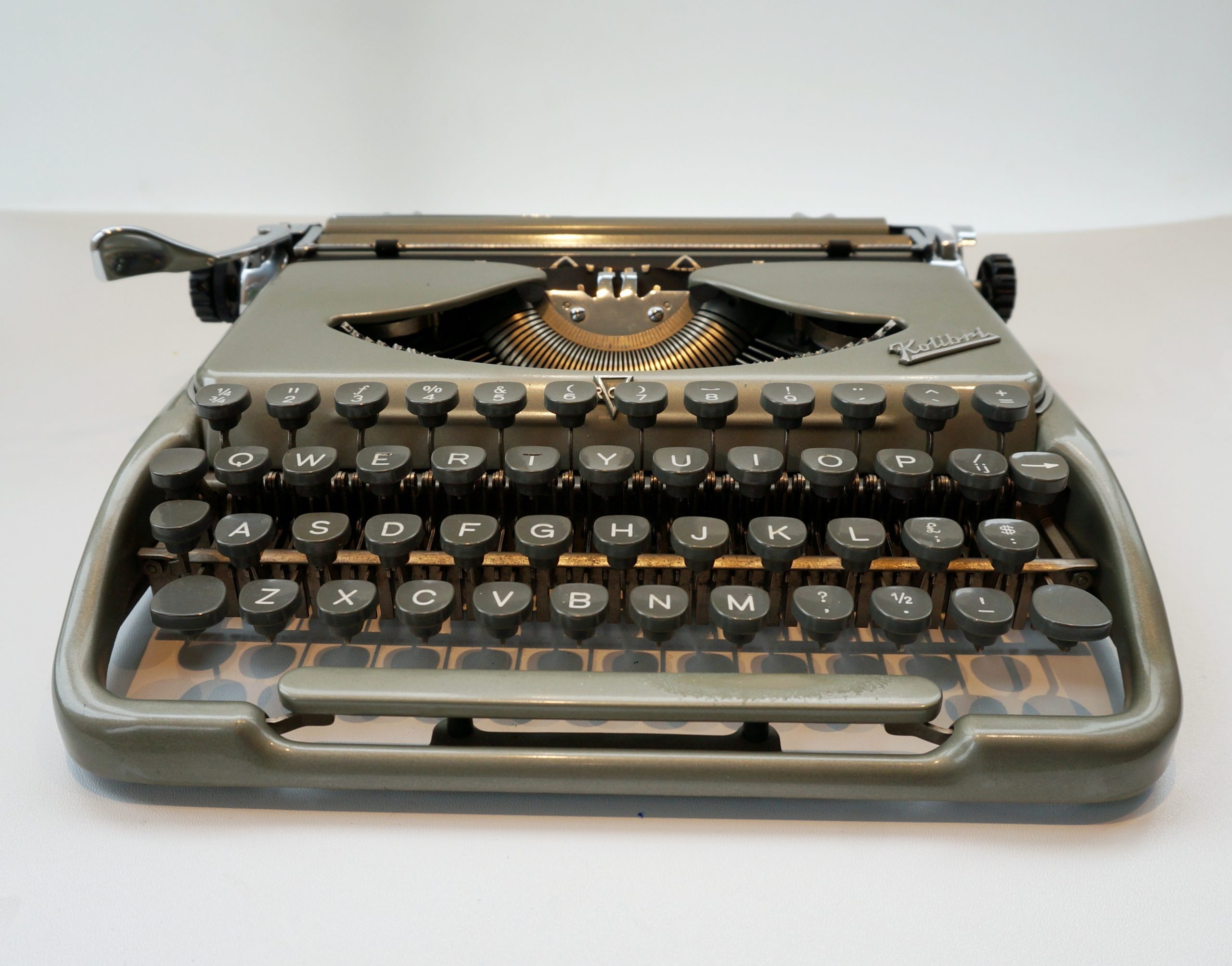 Groma Kolibri Typewriter For Sale - My Cup Of Retro Typewriter