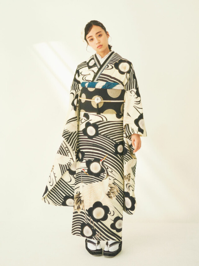 三松 ふりふ事業部の振袖 /白色/古典/梅柄/ 吉祥梅鶴 | My振袖