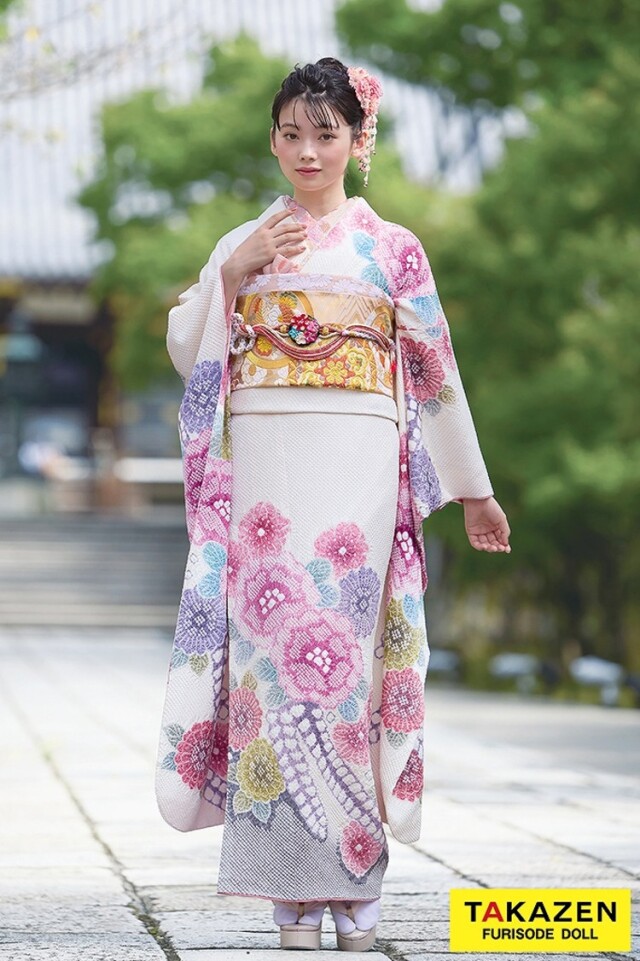 TAKAZENの振袖 /白色/ピンク色/古典/花柄/ 高級古典振袖 藤娘きぬたや
