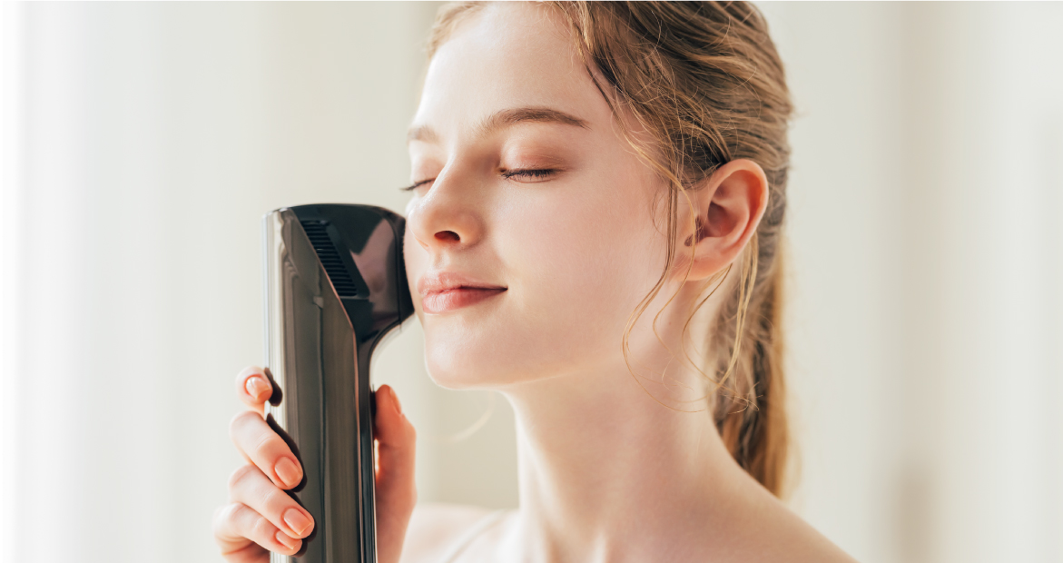 MYTREX MiRAY Air｜コードレスで手軽に使える高性能光美容器・美顔器