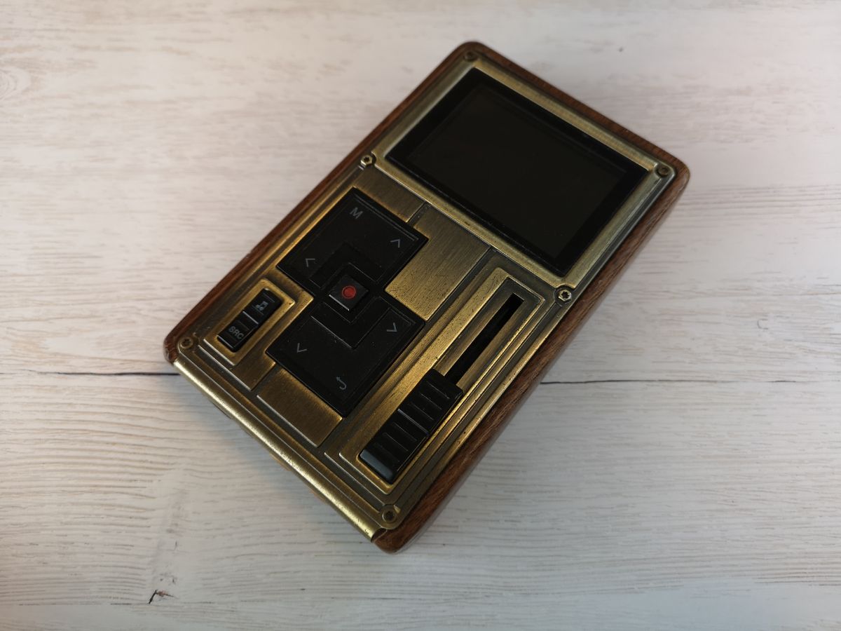 レビュー】Colorfly C4 Pro | ハイレゾDAP黎明期に生まれた名器 - OSHI