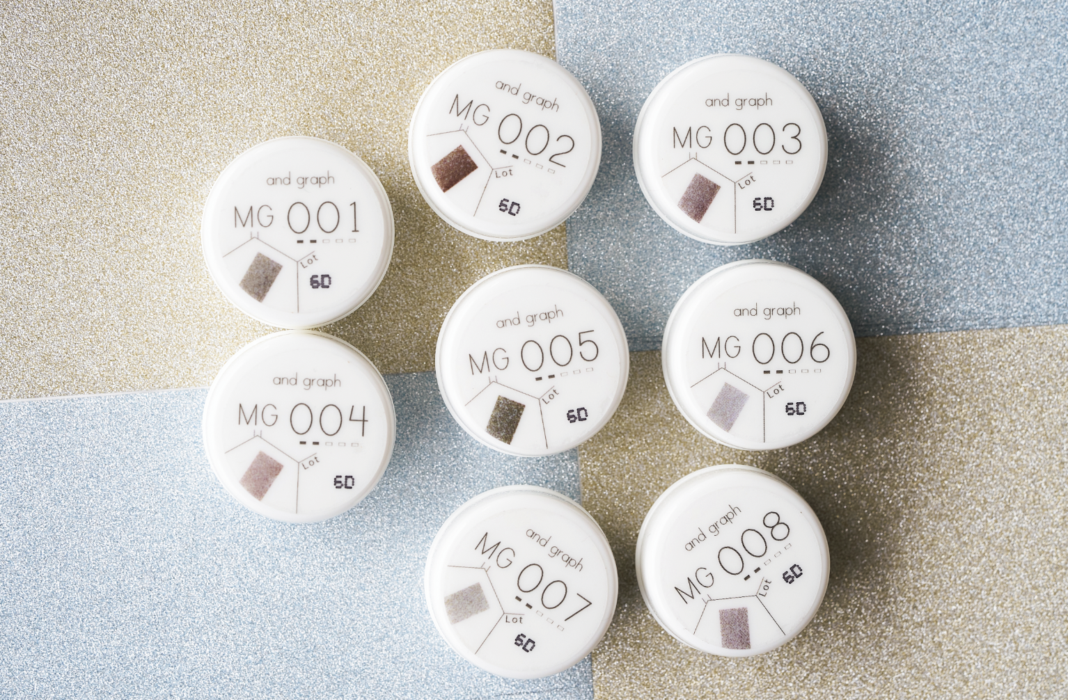 透明感とツヤをもたらす「and graph（アンド グラフ）」の新色