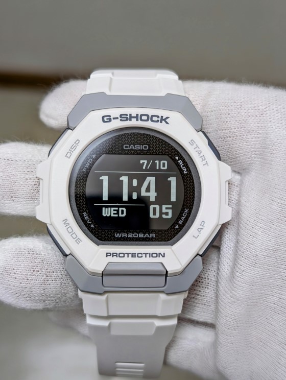 G-SHOCK GBD-300-7JF ホワイト G-SHOCK G-SQUAD GBD-300-7JF メンズ