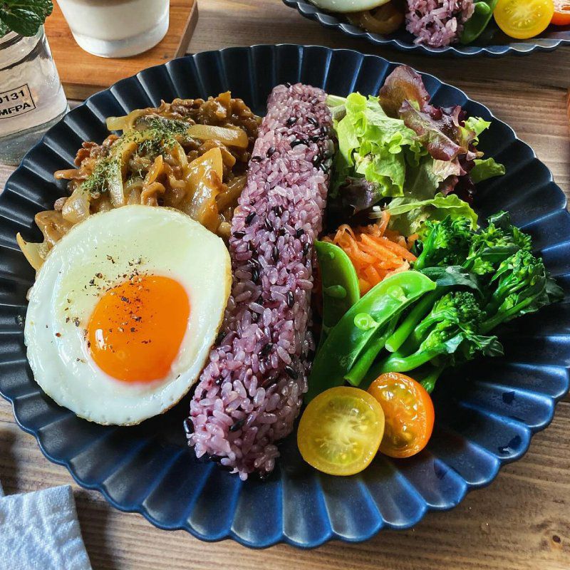 メゾンソワレ 牛肉ときのこでつくるビーフストロガノフ用ソース