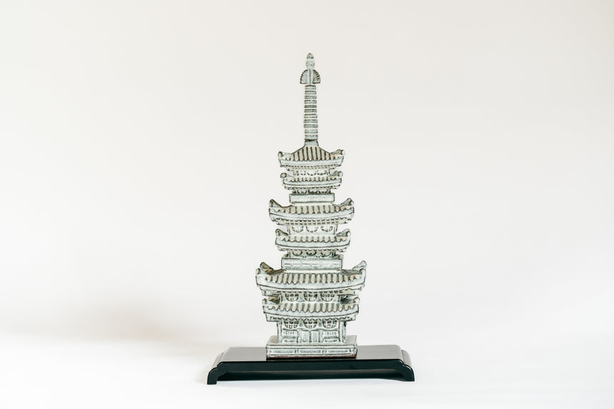 赤膚焼窯元 尾西楽斎】薬師寺東塔基壇土 薬師寺東塔置物｜【ならわし