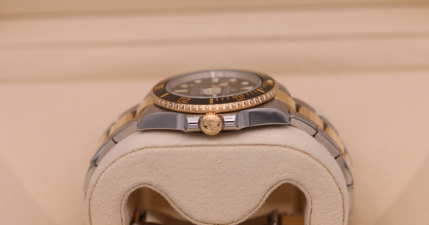 Rolex Submariner (Date) 40 Two-Tone Black Dial 116613LN – 2016