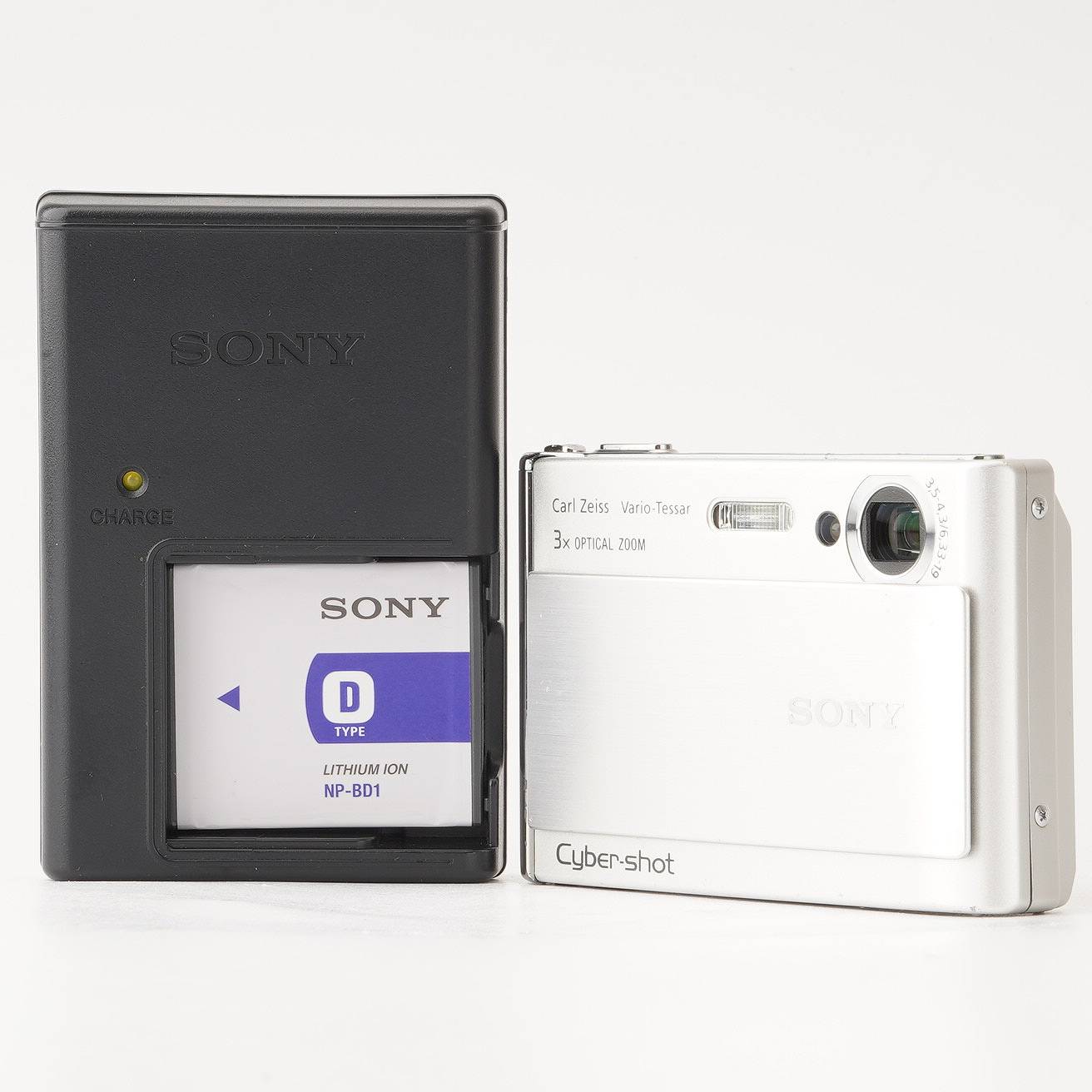 ソニー Sony Cyber-shot DSC-T70 / Carl Zeiss Vario-Tessar 3x