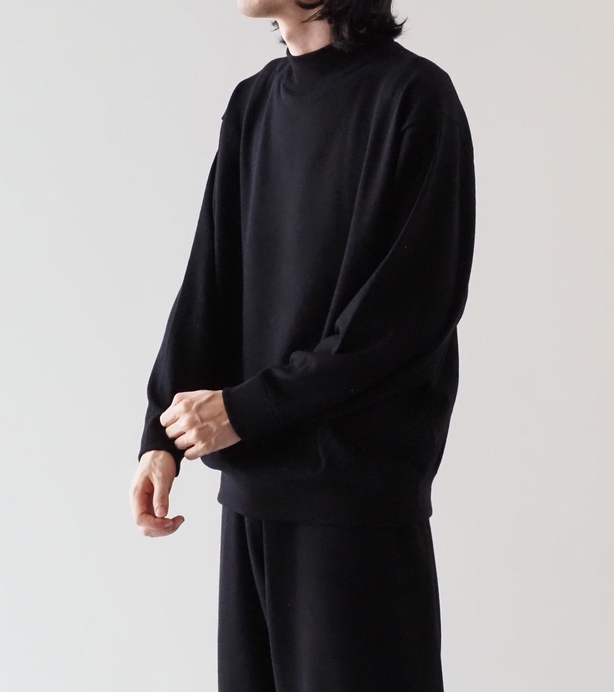 COMOLI Wool Mock Neck Knit , Black – Navyblue