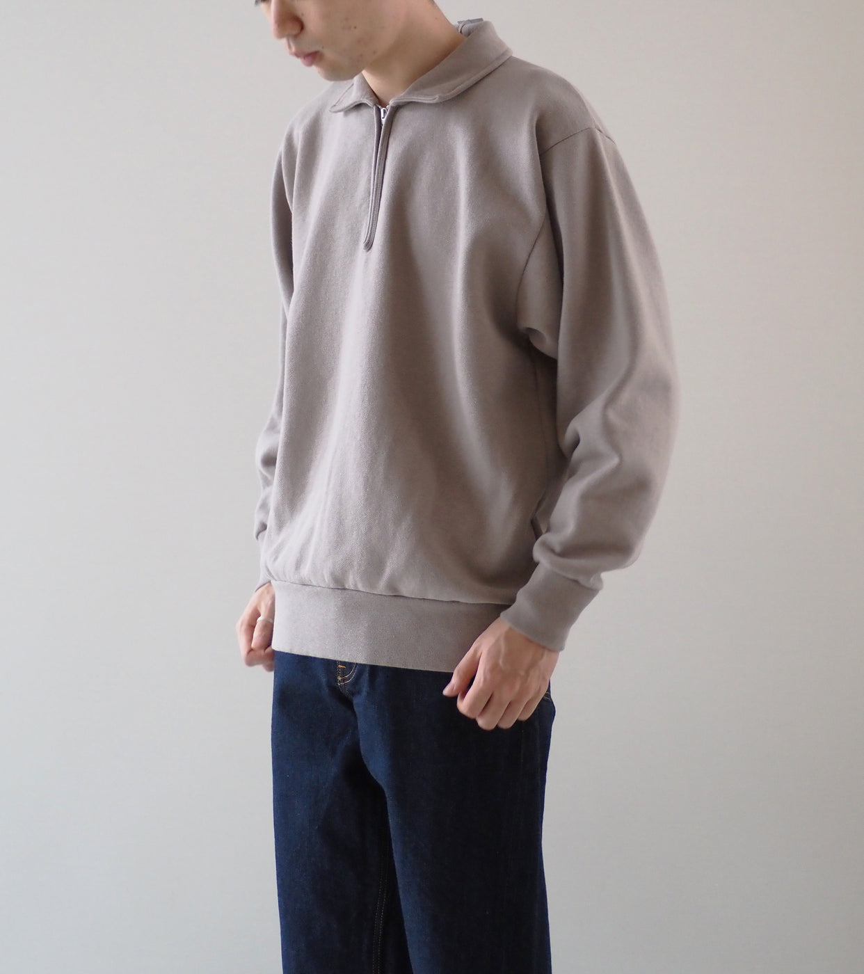 CIOTA ハーフ ジップ スウェット シャツ , Light Gray – Navyblue