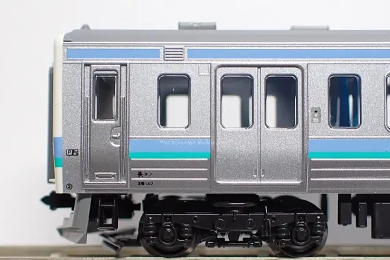 211系3000番台（長野色）N313編成が入線です。 KATO 10-1852 3両セット