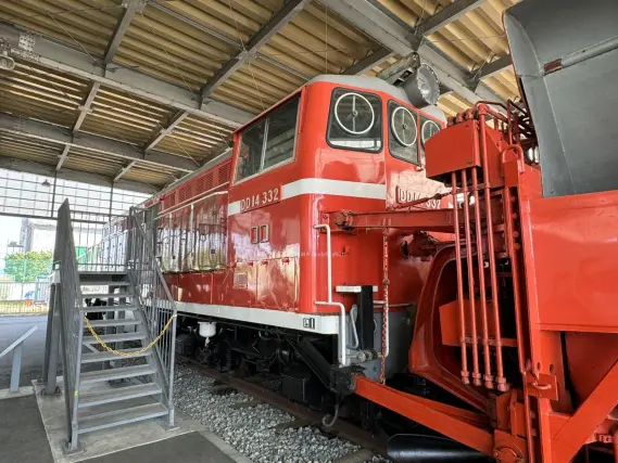 DD14 317 標準色 晩年 ロータリー式除雪機関車が入線しました
