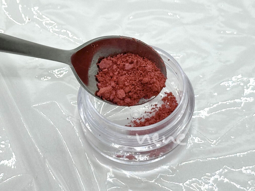 まだ舞える】割れたチークを復活させる！リメイク方法を試してみた