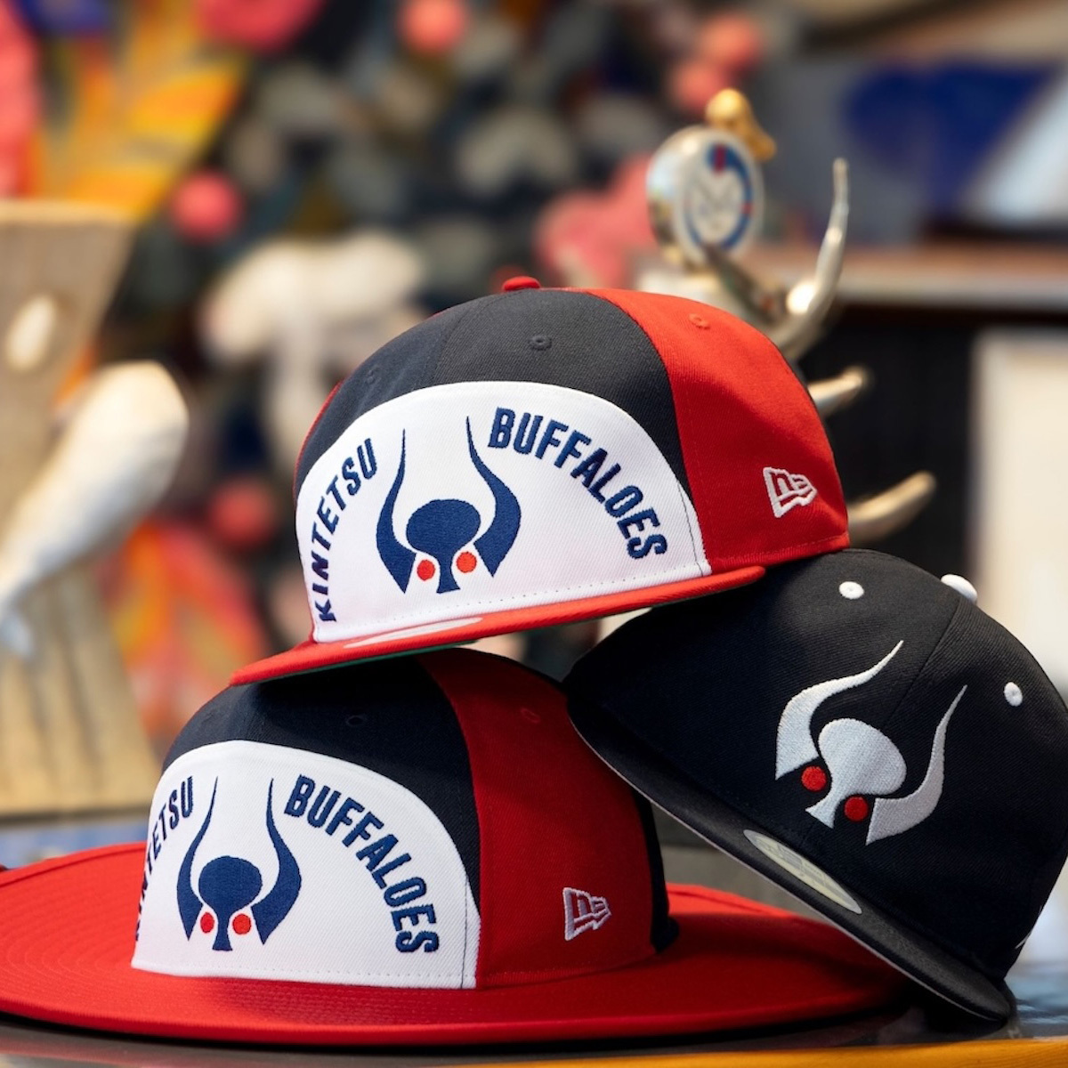 ニューエラ」が芸術家の岡本太郎との新作コラボを発売 大阪近鉄