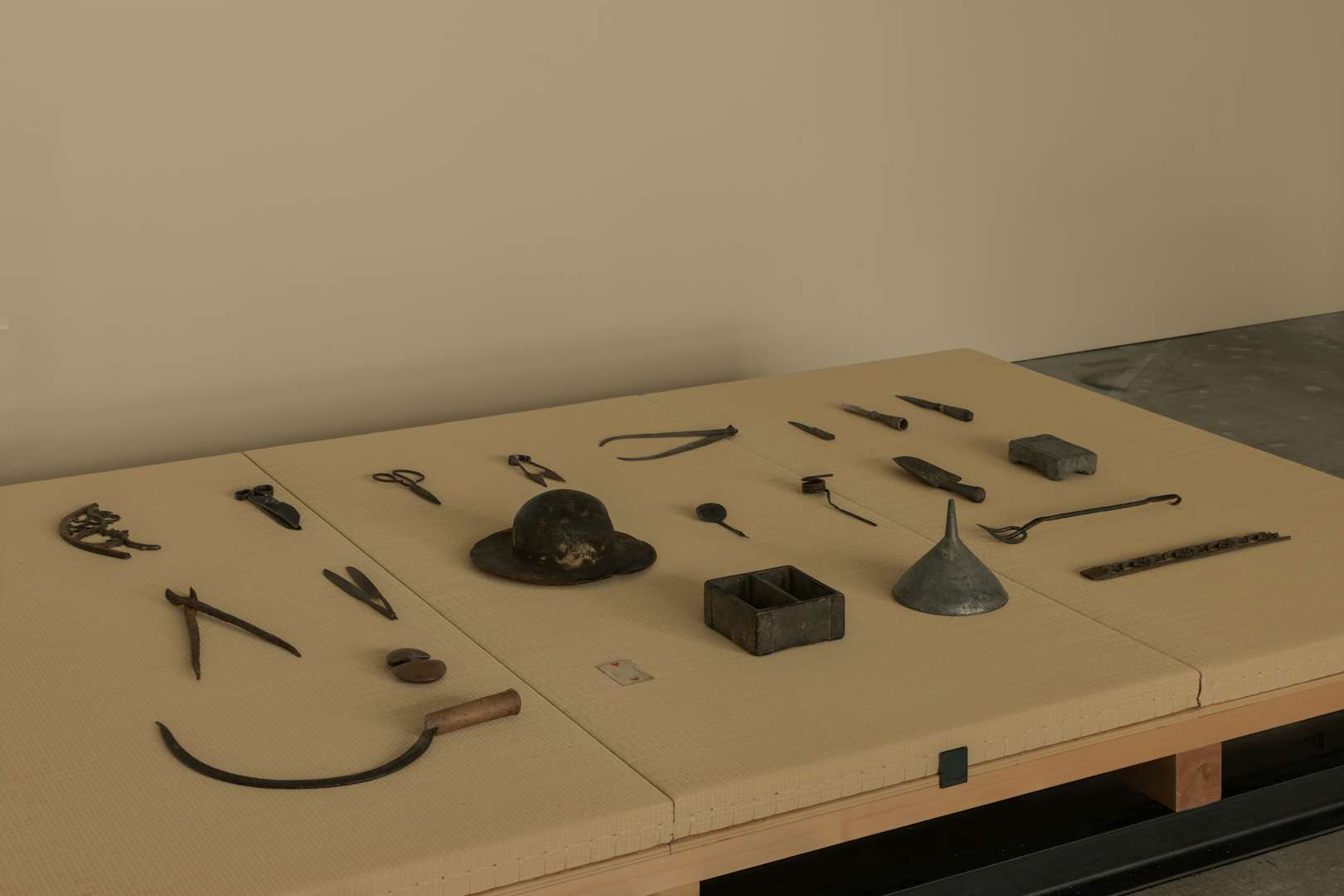 古道具坂田」の美意識を継ぐ品々からなるコレクションセール、NEW