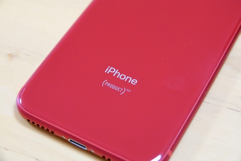 iPhone 8を買いそびれた人の背中を押す新色「(PRODUCT)RED」登場（石川
