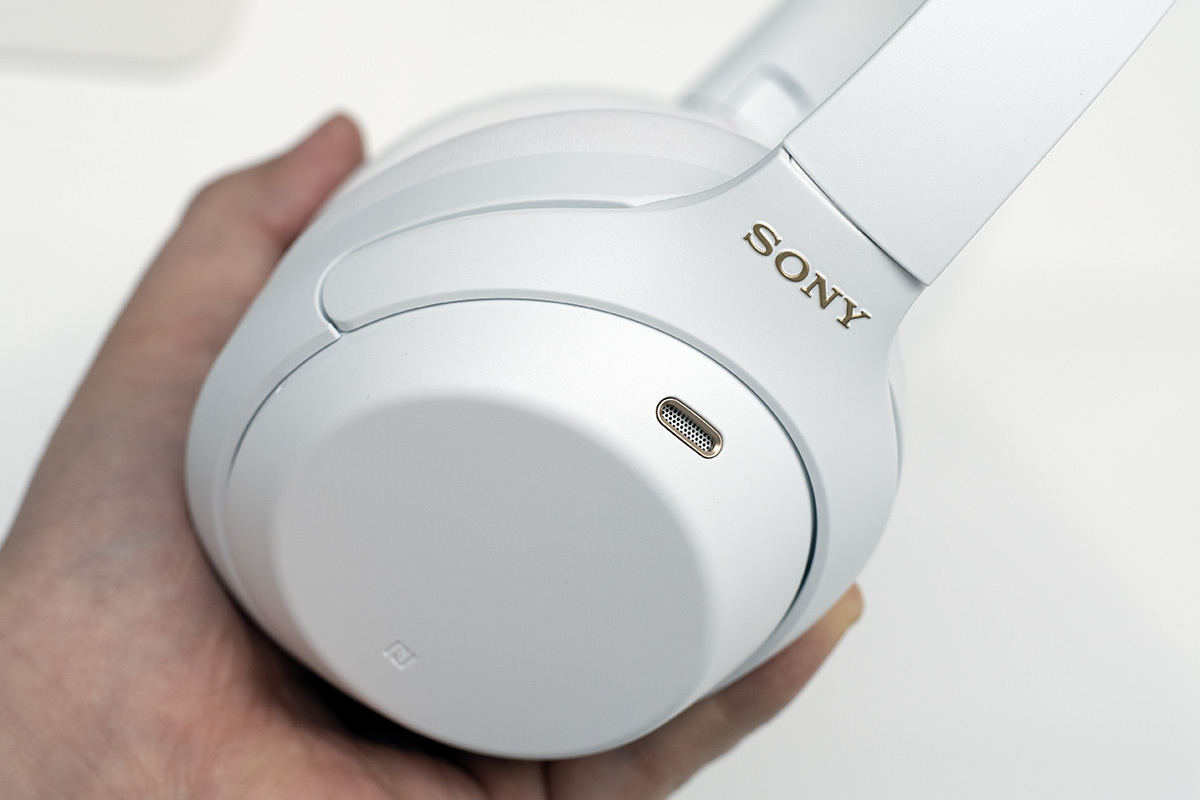 ソニー「WH-1000XM4」に限定色Silent White。LiSAコラボビジュアル公開