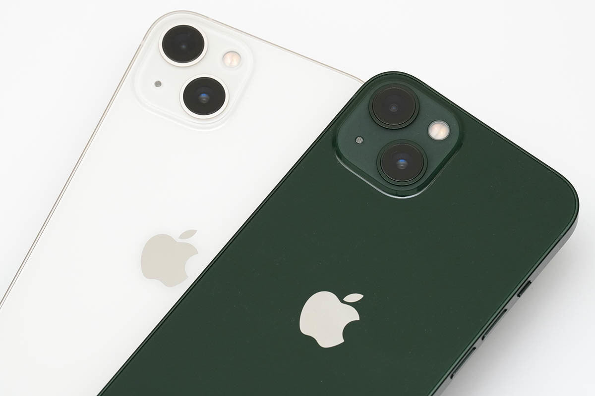 iPhone 13シリーズの新色「グリーン」を入手！ 深みのある色合いが魅力