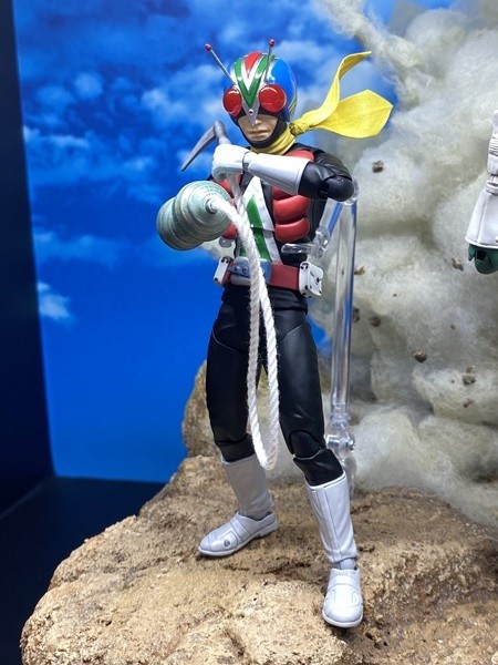 仮面ライダーV3』真骨彫ライダーマンが初公開 | マイナビニュース