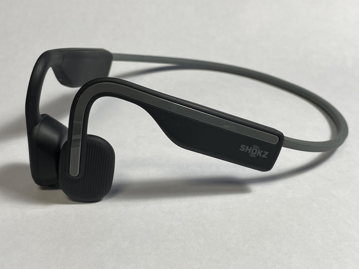 完全ワイヤレス骨伝導イヤホン『SHOKZ OPENMOVE』。二度と手放せない