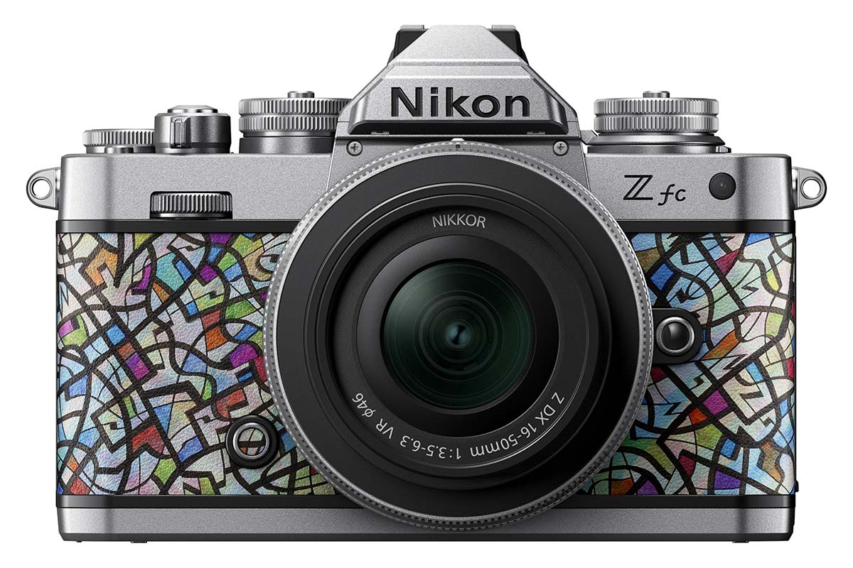ニコン、美しいアートをまとった「Z fc」の特別モデル 世界限定800台