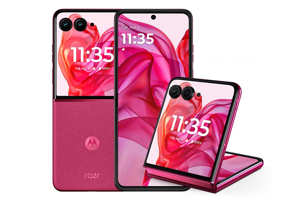 折りたたみスマホ「motorola razr 50 Ultra」、ソフトバンクとIIJmioが