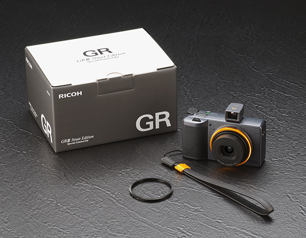 RICOH GR III Street Edition Special Limited Kit: A limited