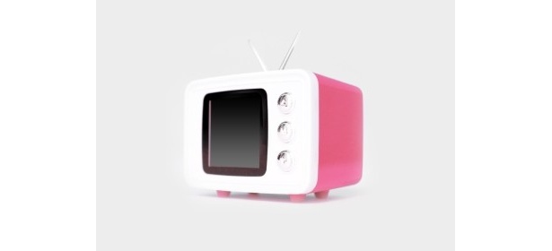 画像2 / 19＞デジタルフォトをブラウン管テレビに映す！レトロポップな