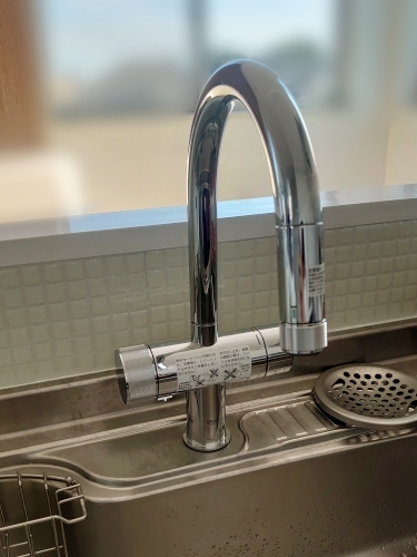 ミンタ・浄水器一体型シングルレバーキッチン混合栓に交換（東京都