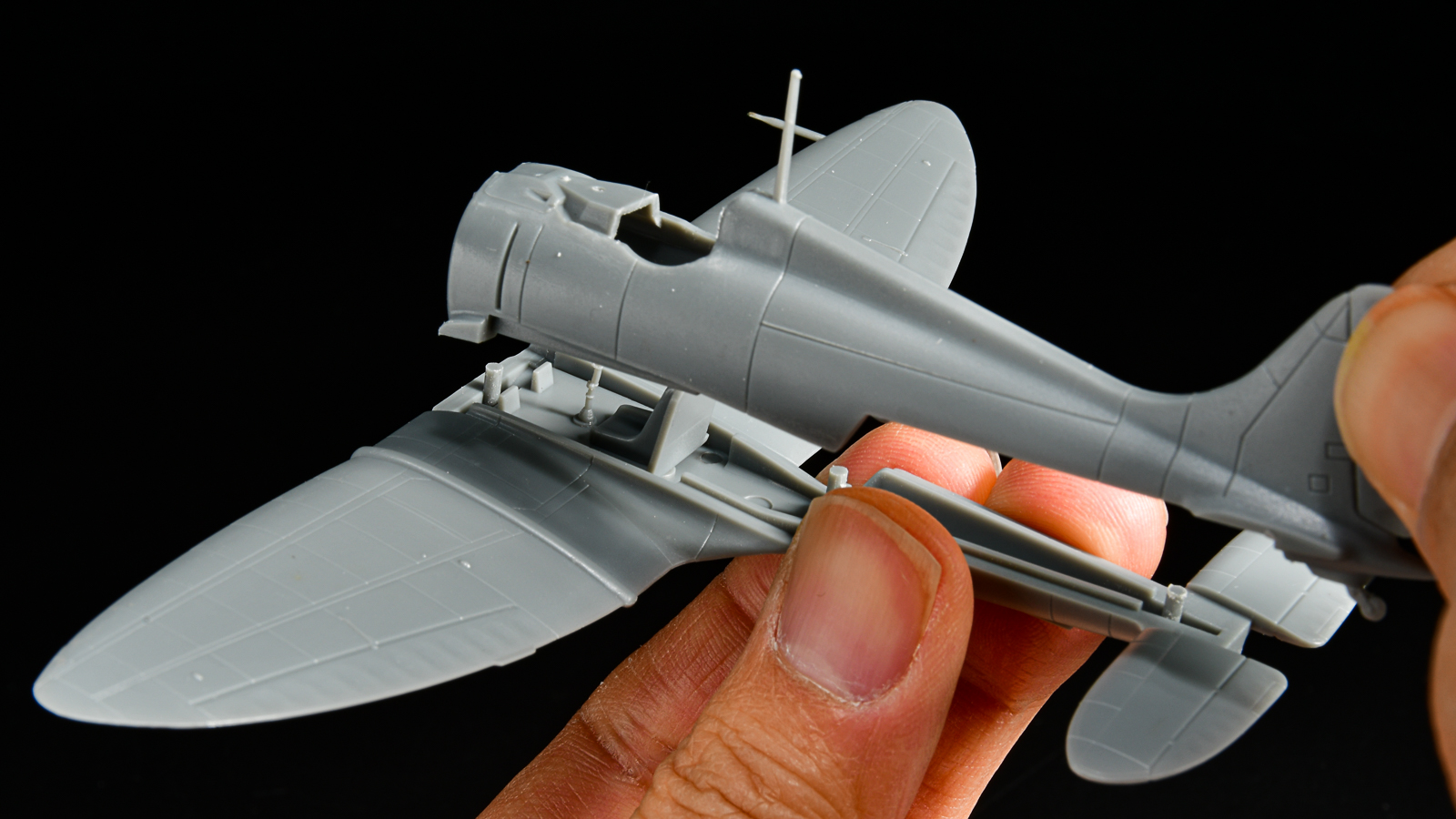 花金だ！仕事帰りに買うプラモ。堀越二郎・傑作の味を爆速で味わえる