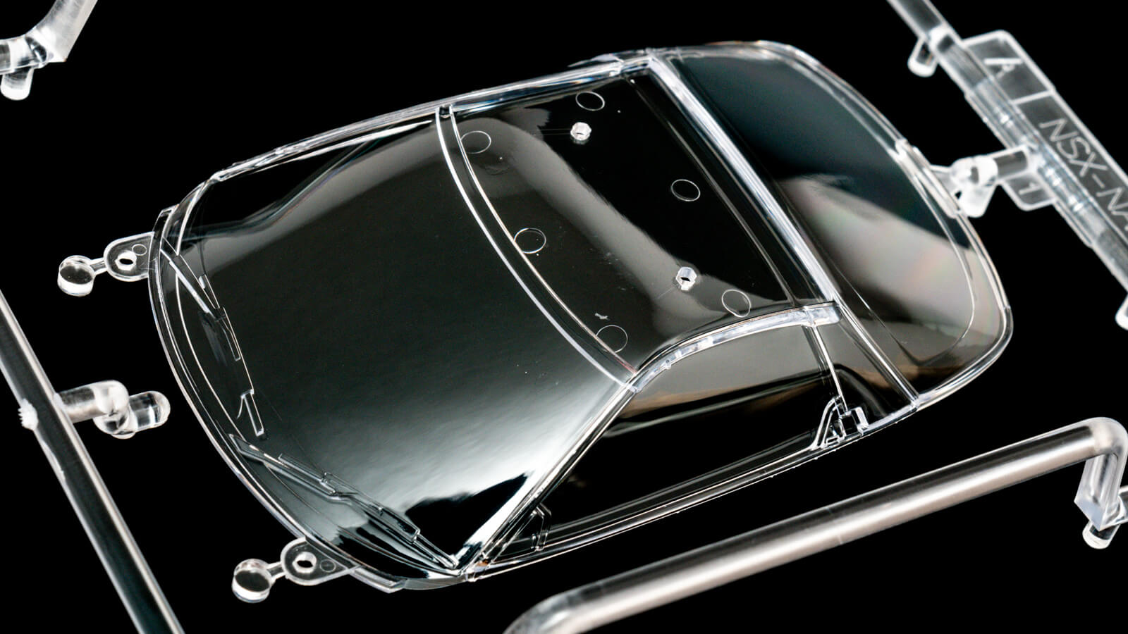 この連休にピッタリの快速プラモ、アオシマのNSXを組み立てよう