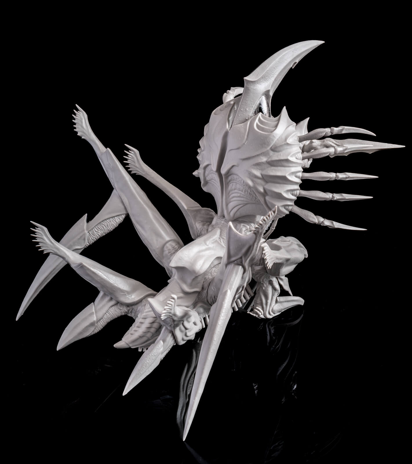 レビュー】複雑怪奇な造形はプラモデルで把握せよ／エクスプラス 1:700