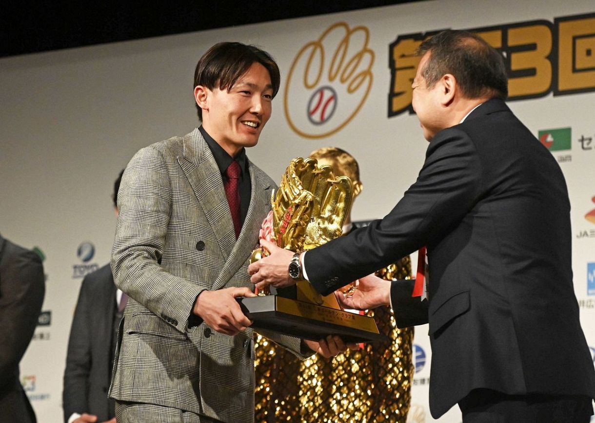 西武ライオンズ 源田壮亮選手 ゴールデングラブ 西武】源田壮亮が5年