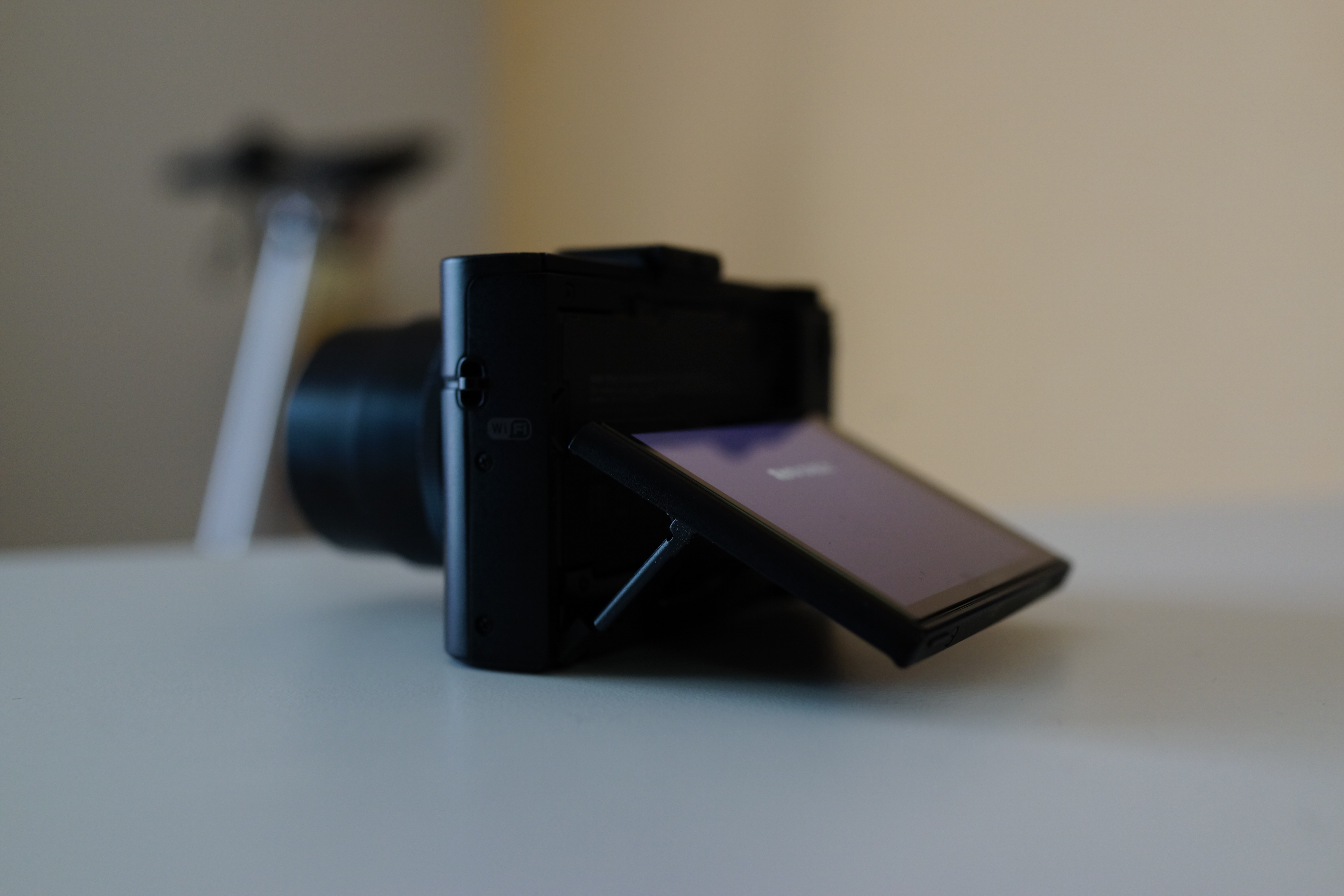 SONY RX100II (DSC-RX100M2) 評価レビュー | コンパクトなのに一眼の