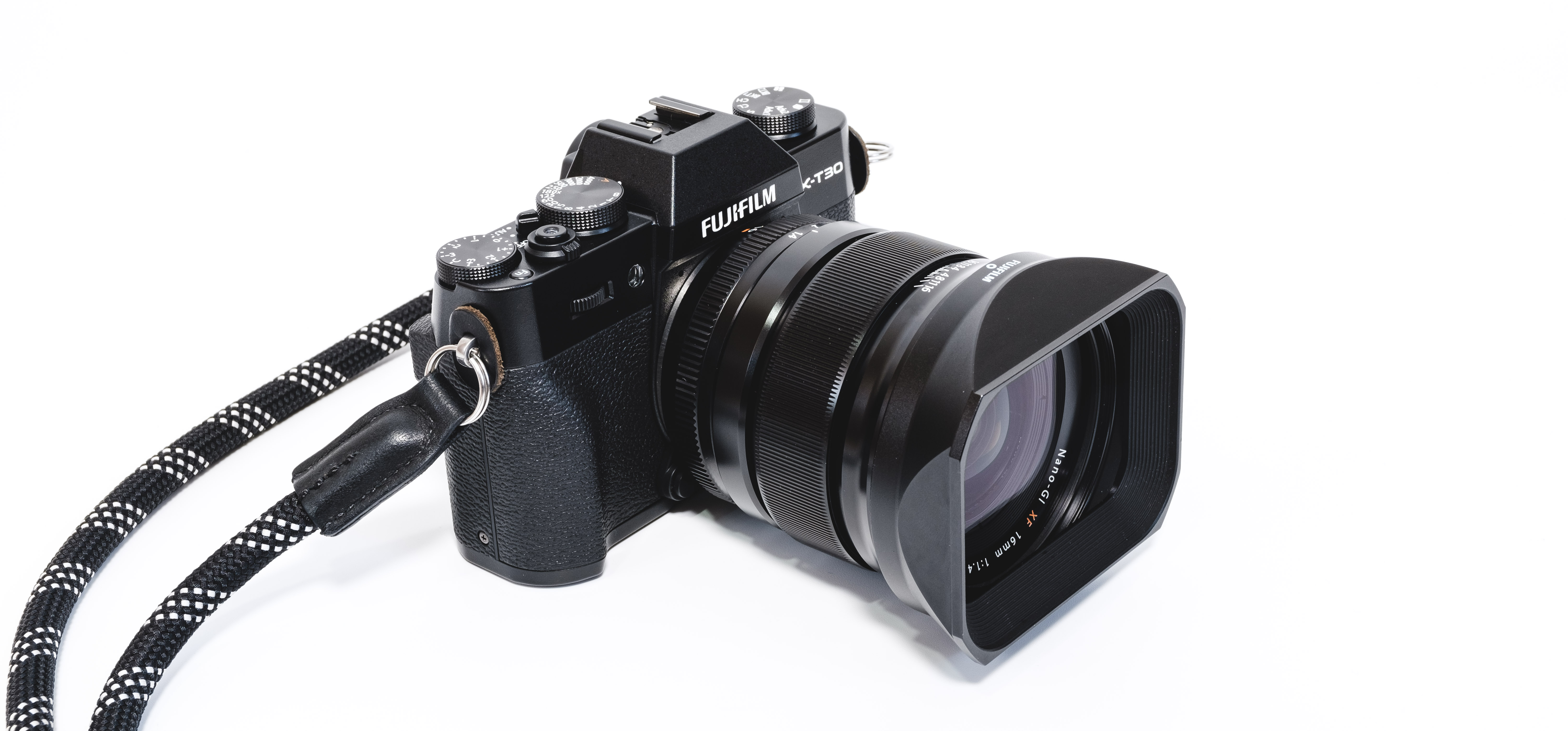 FUJIFILM X-T30 レビュー｜ほぼフラッグシップなハイスペック