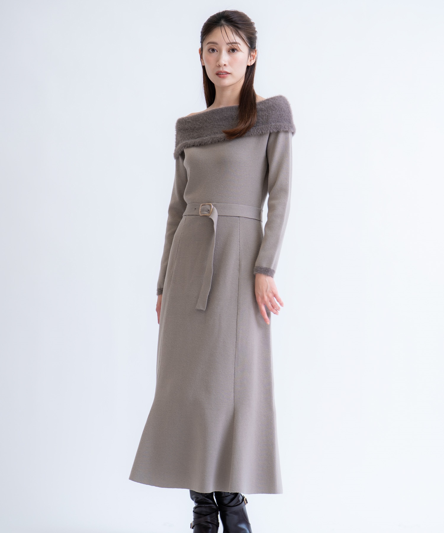 フェザートリム配色ドッキングワンピース | ニットワンピース | NOELA