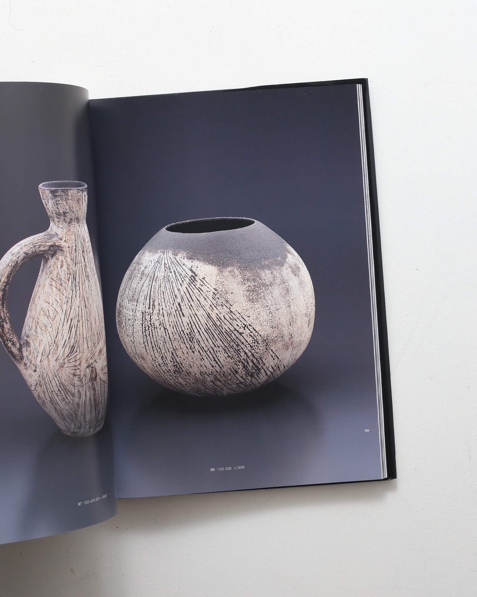 ルーシー・リー＆ハンス・コパー 二十世紀陶芸の静かなる革新 | 乾由明