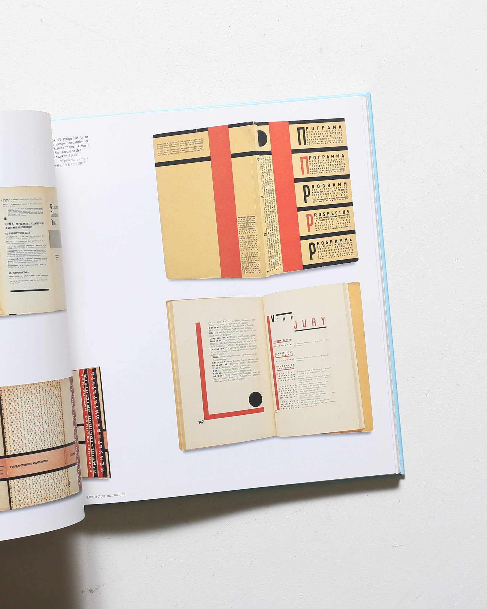 The Russian Avant-Garde Book 1910-1934 | nostos books ノストスブックス
