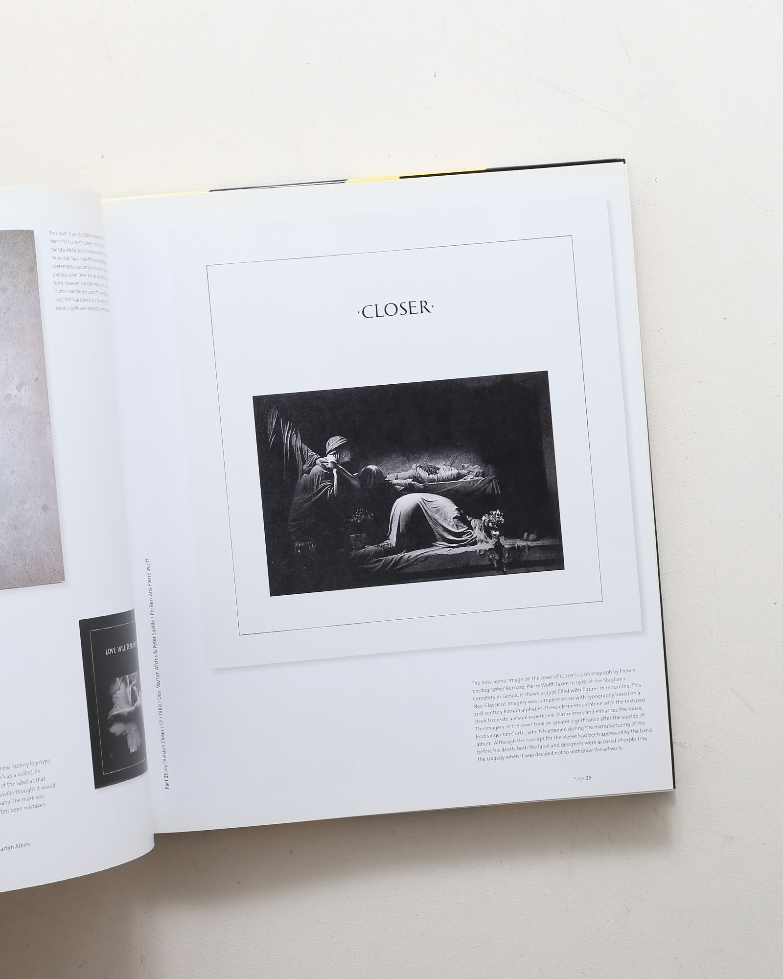 Factory Records: The Complete Graphic Album ハードカバー版