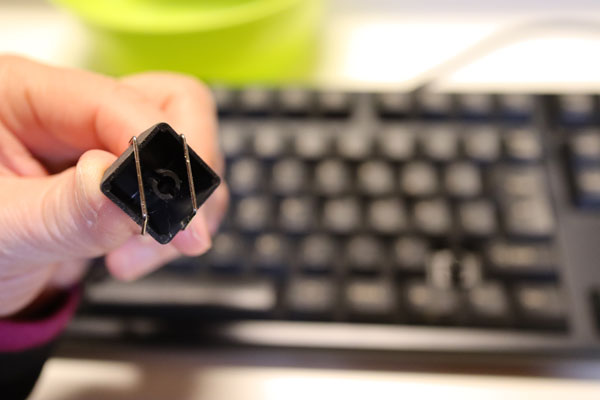 東プレ キーボードRealforceのキートップを外して洗う方法 - 西ちゃん